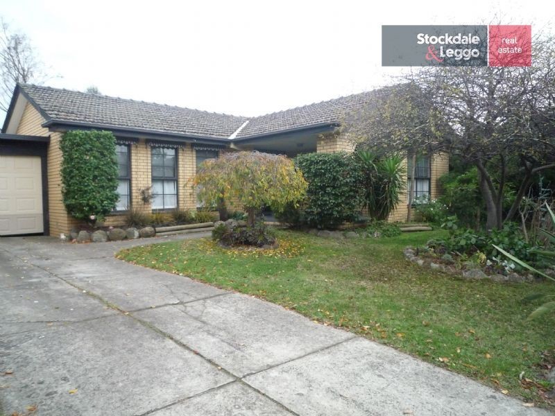 11 Garwain Parade, Glen Waverley VIC 3150