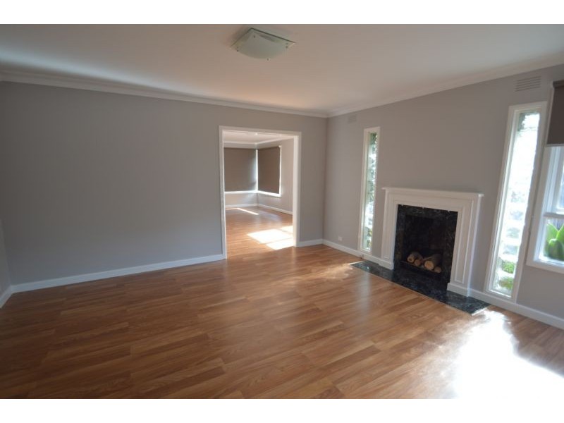 78 Mahoneys Road, Forest Hill VIC 3131