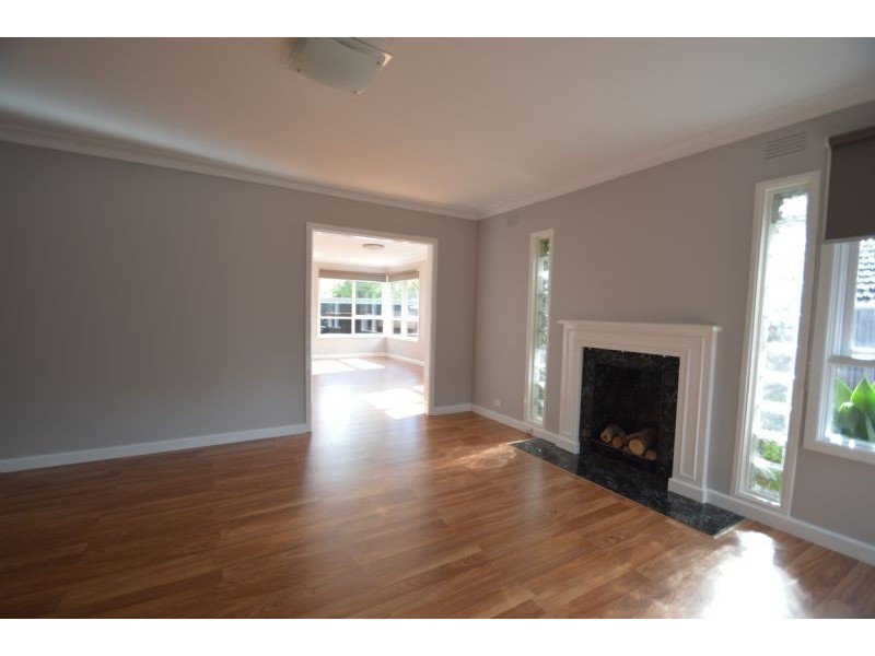 78 Mahoneys Road, Forest Hill VIC 3131