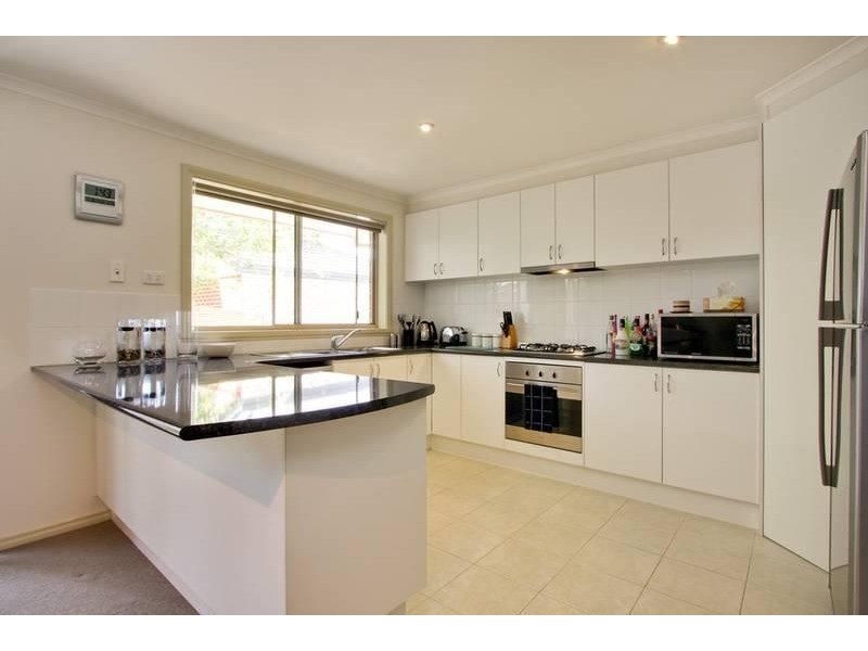 2/12 Bayswater Road, Croydon VIC 3136