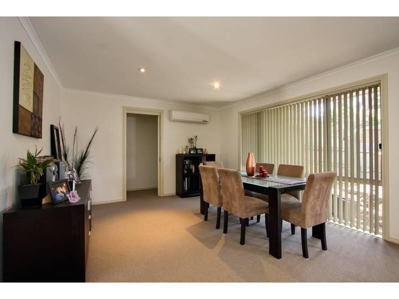 2/12 Bayswater Road, Croydon VIC 3136
