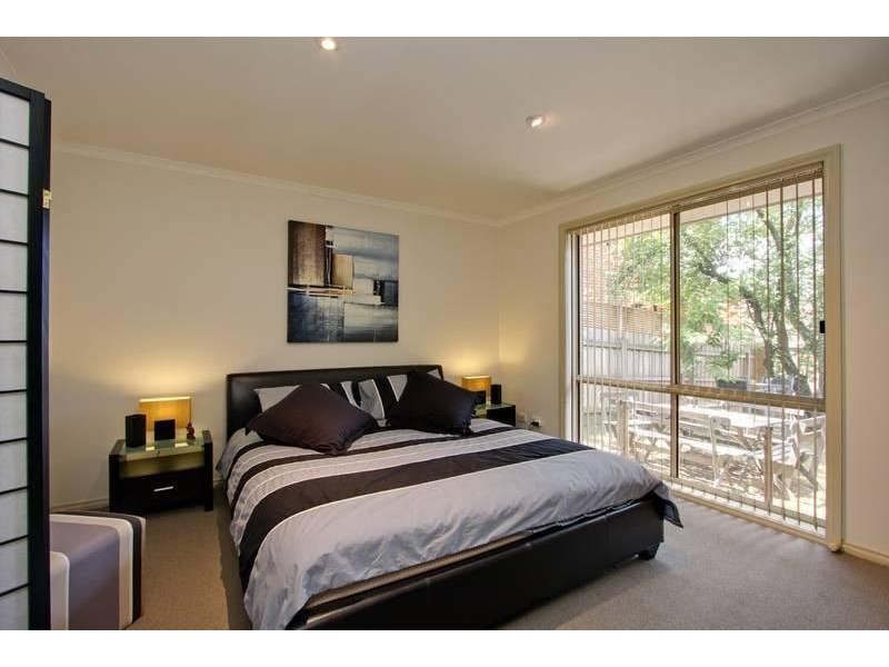 2/12 Bayswater Road, Croydon VIC 3136