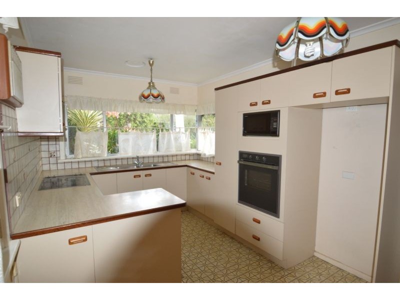 45 Greenways Road, Glen Waverley VIC 3150