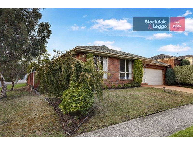 18 Clarke Place, Mount Waverley VIC 3149