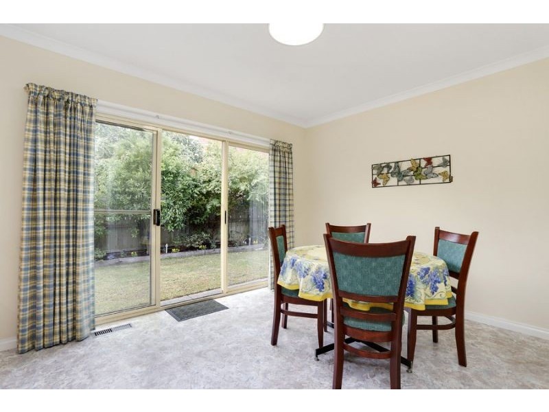 18 Clarke Place, Mount Waverley VIC 3149