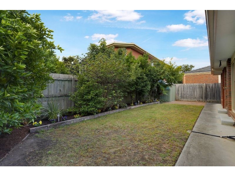 18 Clarke Place, Mount Waverley VIC 3149