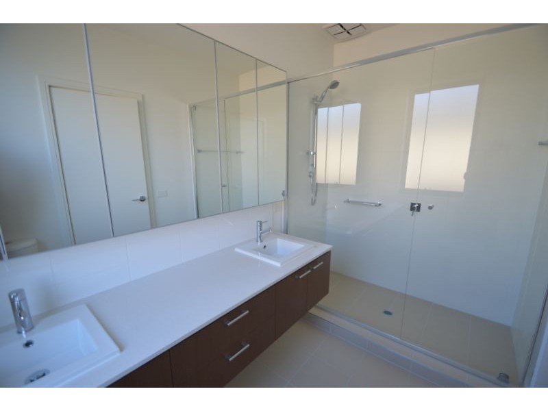 5 Sabina Park Drive, Mulgrave VIC 3170