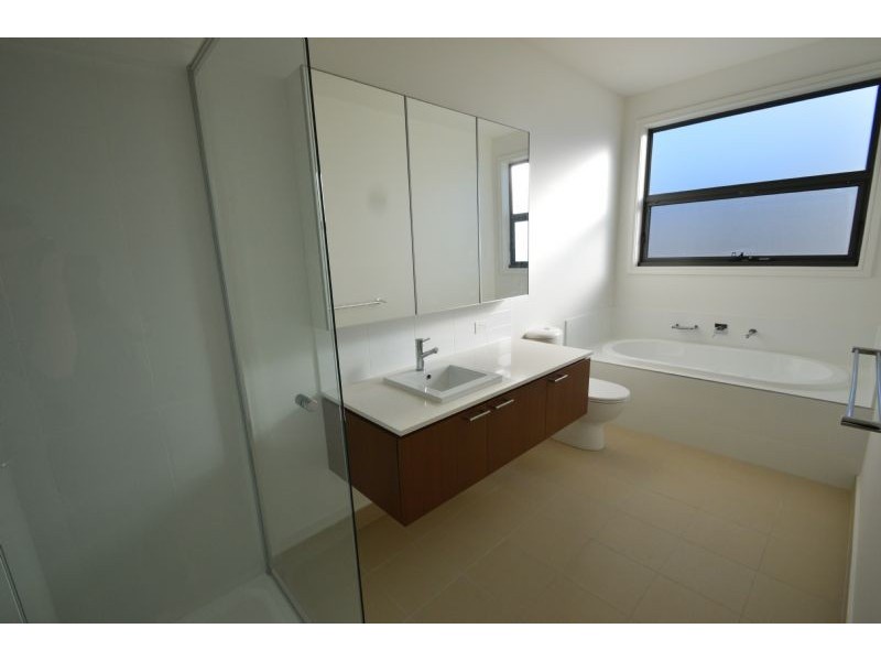 5 Sabina Park Drive, Mulgrave VIC 3170