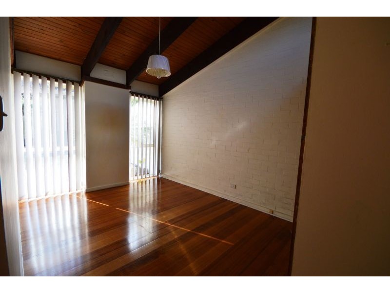 1/7 Carramar Avenue, Glen Waverley VIC 3150