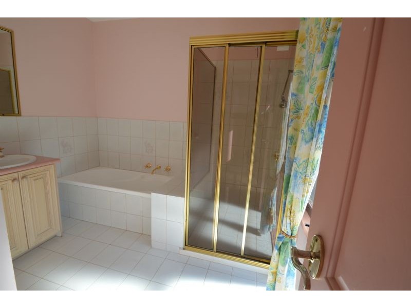 1/40 Danien Street, Glen Waverley VIC 3150