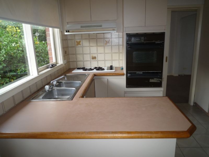 2/149 Coleman Parade, Glen Waverley VIC 3150