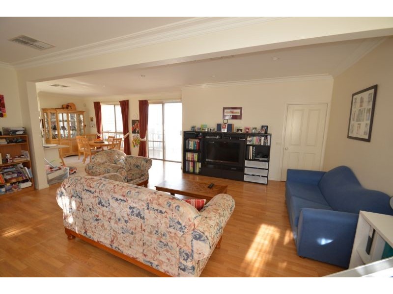 1/28 Inverell Avenue, Mount Waverley VIC 3149