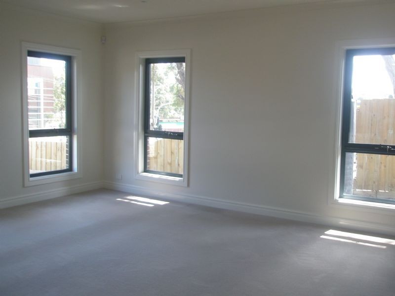 1/647 High Street Road, Glen Waverley VIC 3150