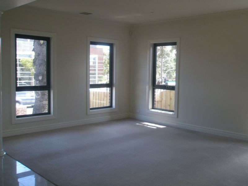 1/647 High Street Road, Glen Waverley VIC 3150