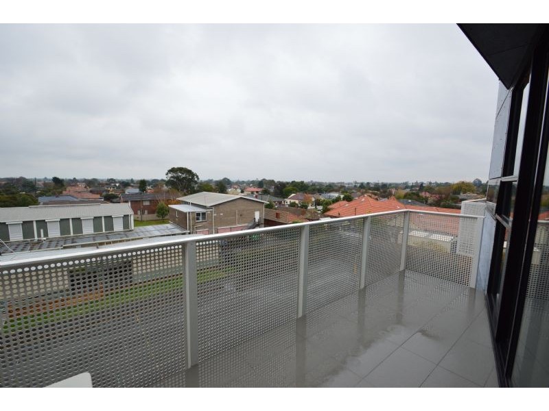 303/175 Kangaroo Road, Oakleigh VIC 3166