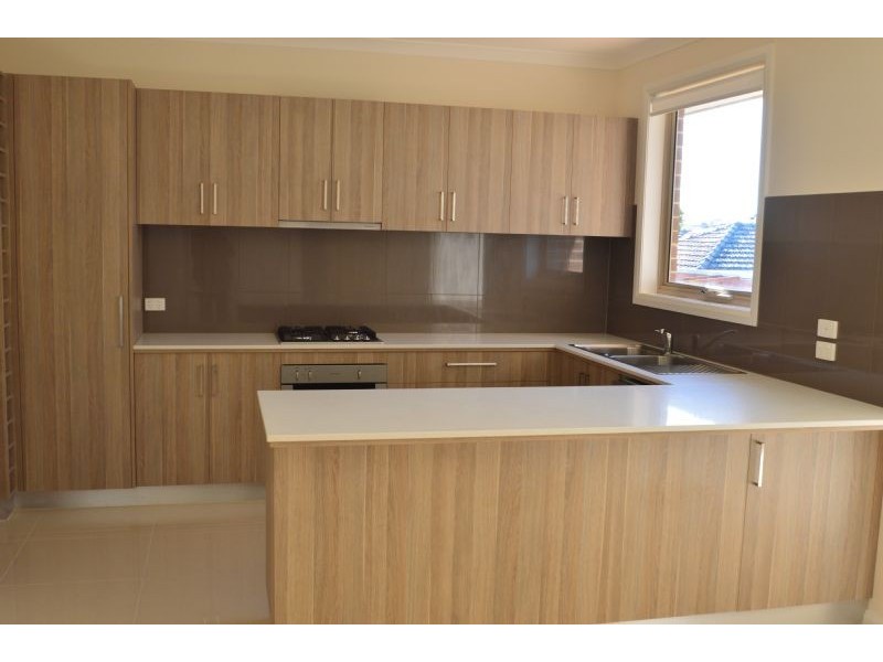 2/29 Mountain Ash Avenue, Ashwood VIC 3147