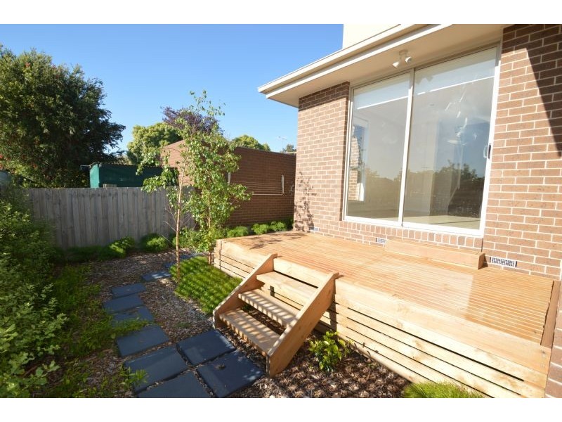 2/29 Mountain Ash Avenue, Ashwood VIC 3147