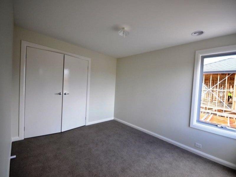 9 Carmody Street, Burwood VIC 3125