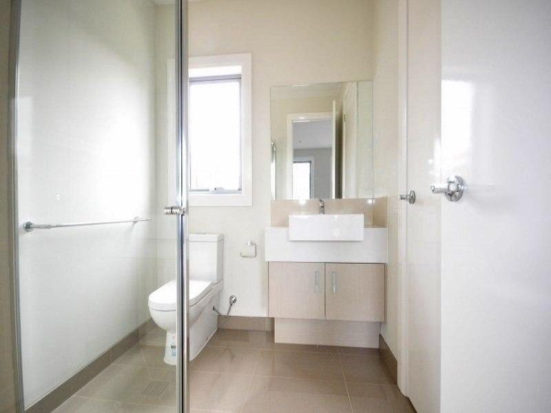 9 Carmody Street, Burwood VIC 3125