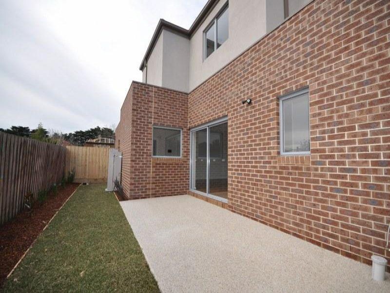 9 Carmody Street, Burwood VIC 3125