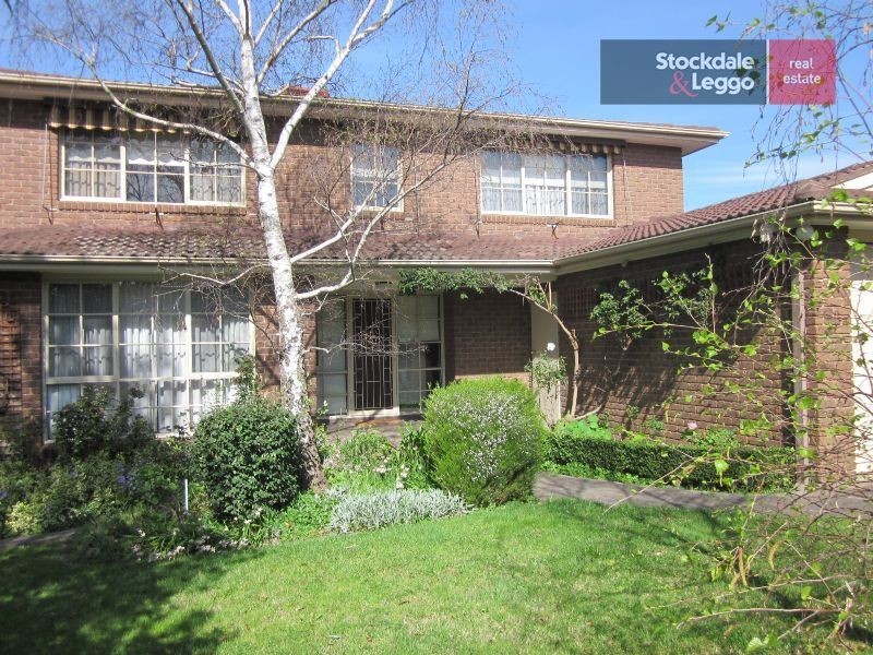 16 Madigan Drive, Glen Waverley VIC 3150