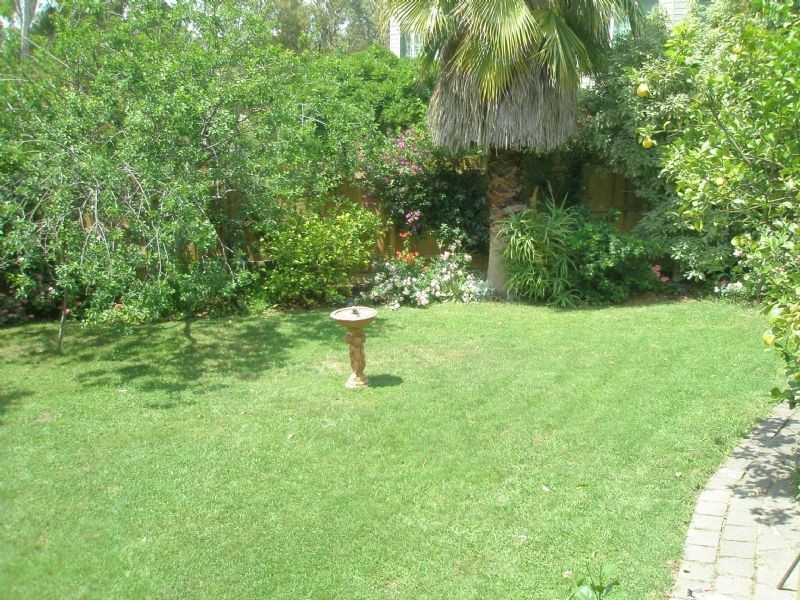 16 Madigan Drive, Glen Waverley VIC 3150