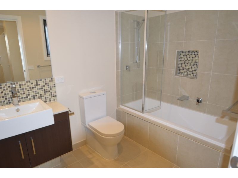 2B Oak Court, Mount Waverley VIC 3149