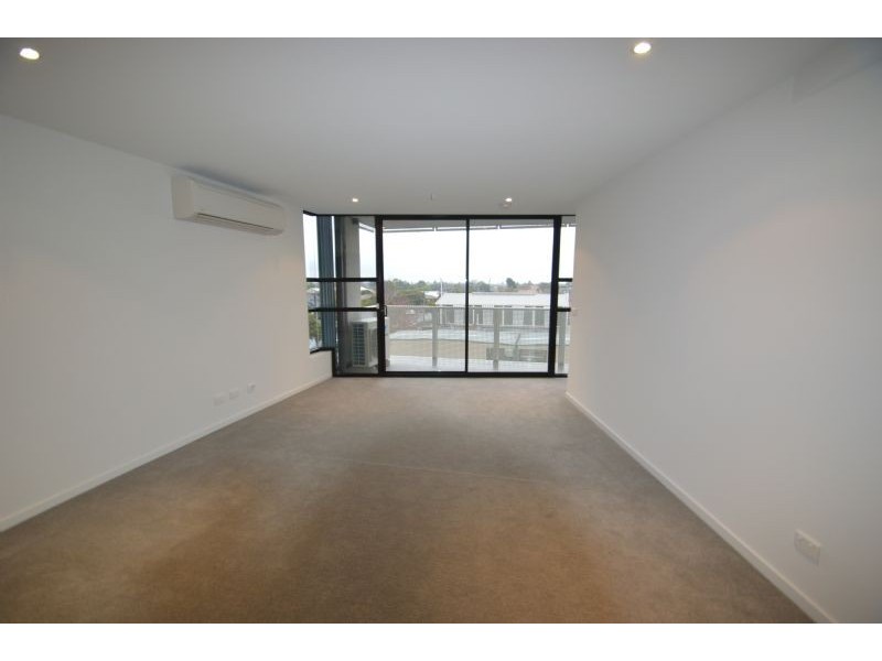 203/175 Kangaroo Road, Hughesdale VIC 3166