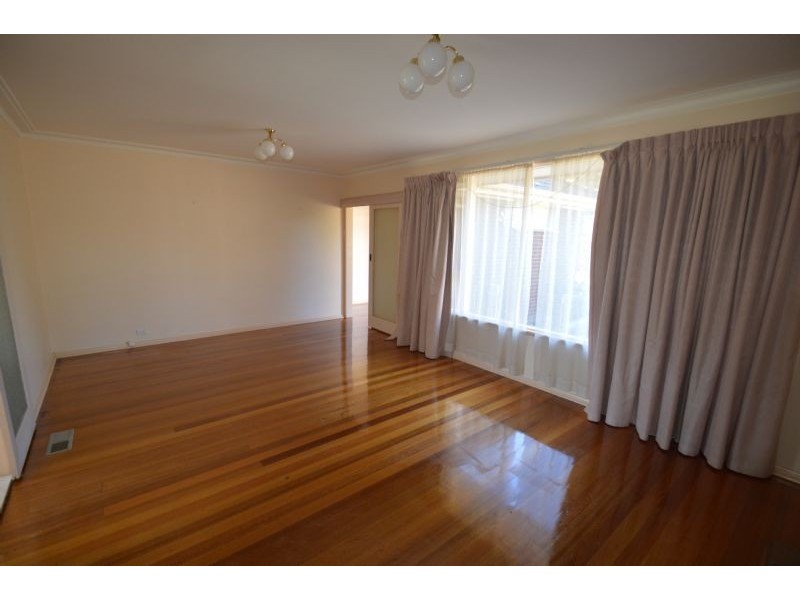 88 Whites Lane, Glen Waverley VIC 3150