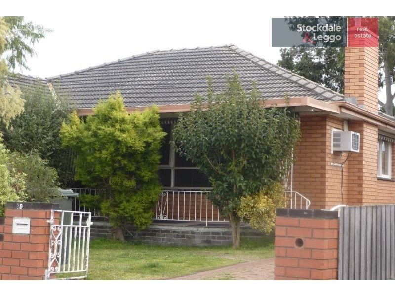 39 Myers Avenue, Glen Waverley VIC 3150