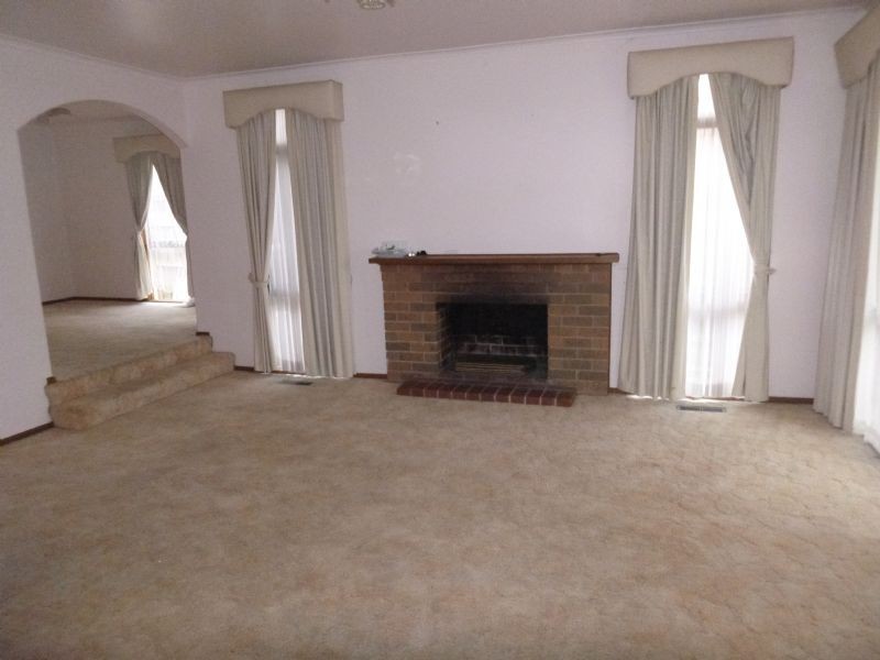 17 Granton Avenue, Endeavour Hills VIC 3802