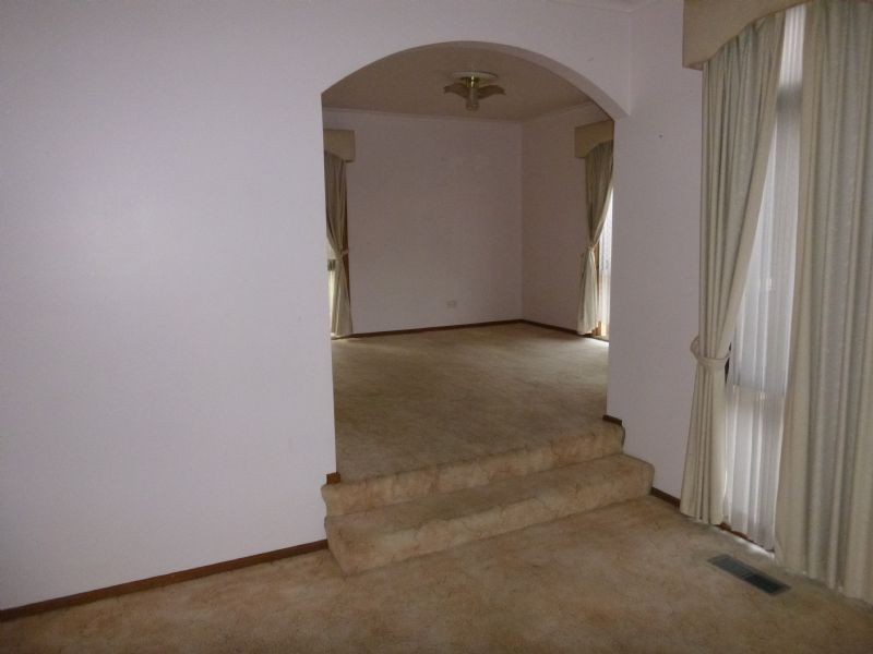 17 Granton Avenue, Endeavour Hills VIC 3802