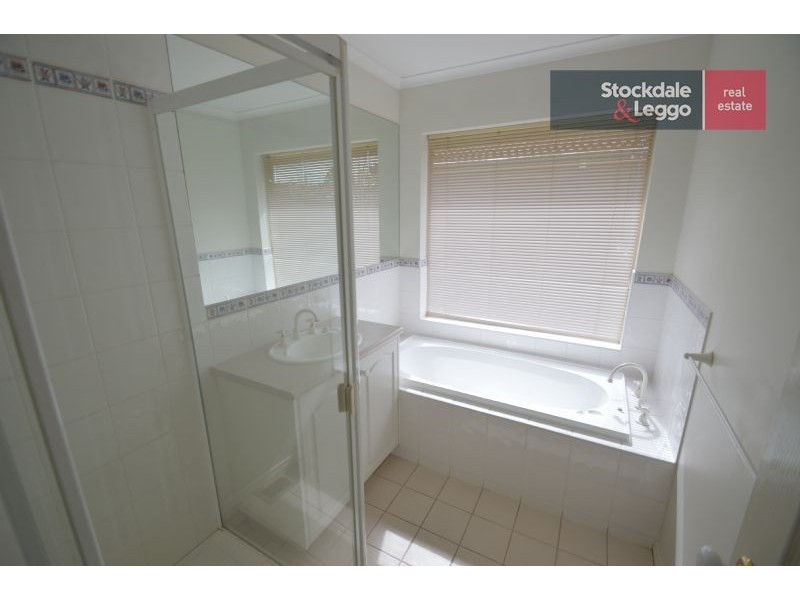 3 The Grove, Glen Waverley VIC 3150