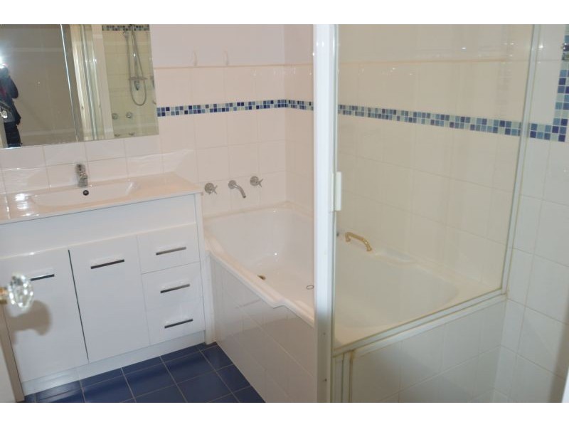 1 Oakern Street, Mount Waverley VIC 3149