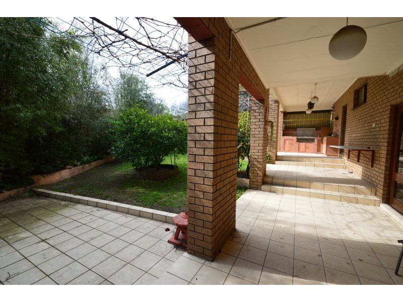 1 Oakern Street, Mount Waverley VIC 3149