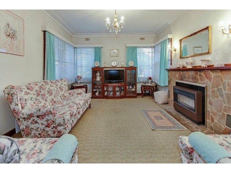 5 Kingsley Grove, Mount Waverley VIC 3149