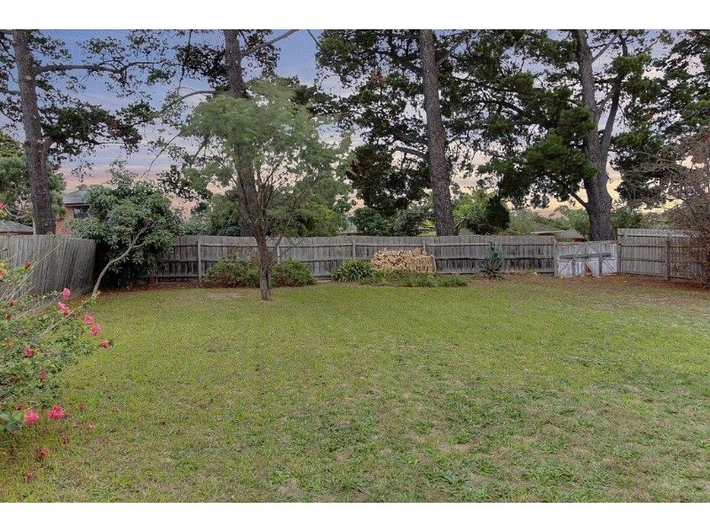 5 Kingsley Grove, Mount Waverley VIC 3149