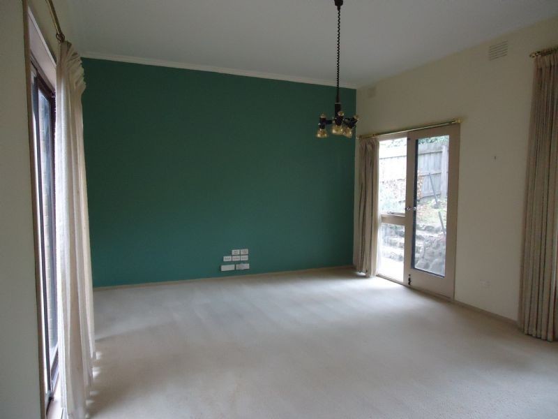 297 Gallaghers Road, Glen Waverley VIC 3150