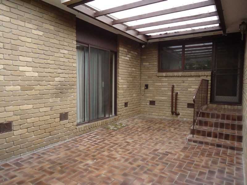 297 Gallaghers Road, Glen Waverley VIC 3150