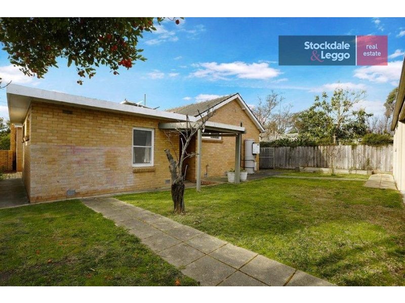 16 Imperial Avenue, Mount Waverley VIC 3149