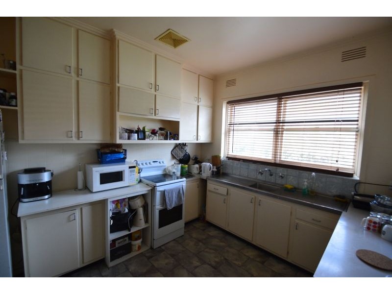 34 Kemp Avenue, Mount Waverley VIC 3149