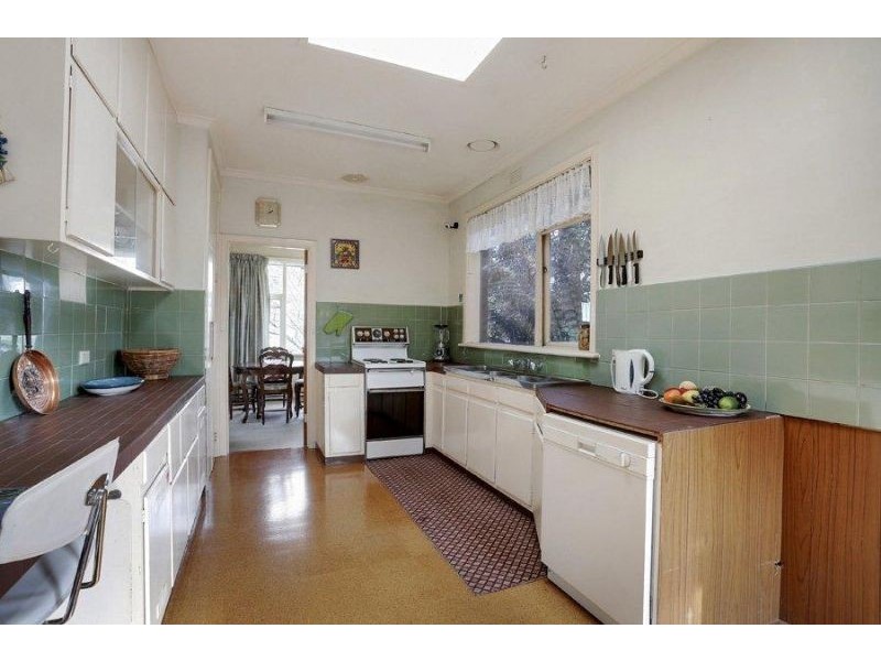 3 Kalmia Avenue, Mount Waverley VIC 3149