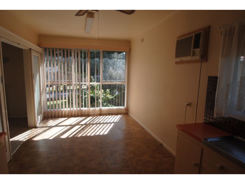 48 Lebanon Crescent, Mulgrave VIC 3170