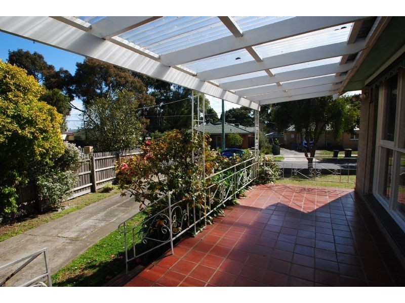 48 Lebanon Crescent, Mulgrave VIC 3170