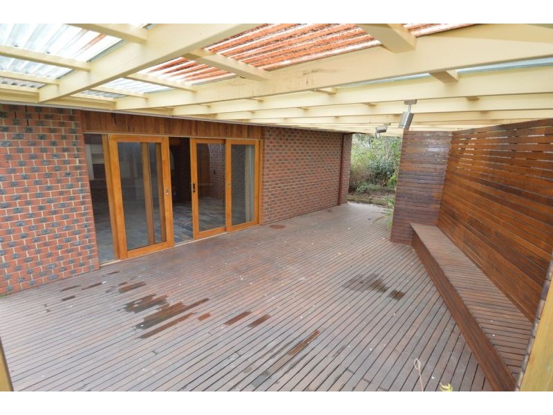 7 Chatswood Close, Glen Waverley VIC 3150