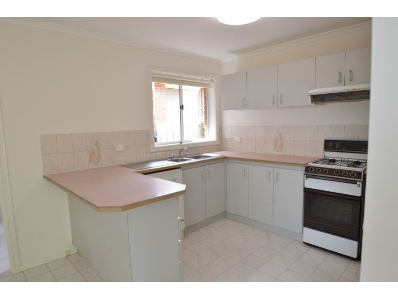 2/2 Petter Street, Glen Waverley VIC 3150