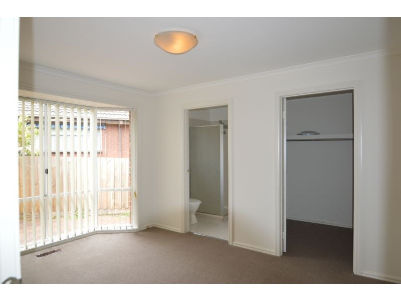 2/2 Petter Street, Glen Waverley VIC 3150