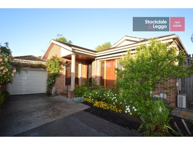 2/34 Pinewood Drive, Mount Waverley VIC 3149