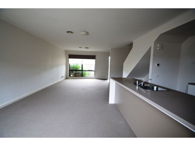 25 Waverley Park Drive, Mulgrave VIC 3170