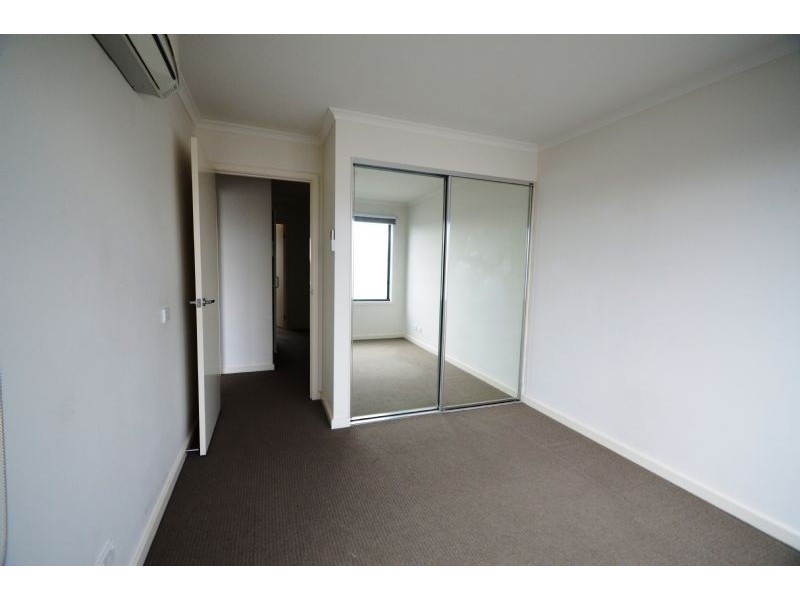 25 Waverley Park Drive, Mulgrave VIC 3170